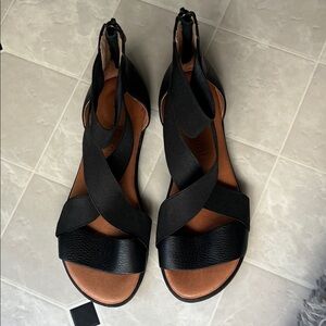 Gentle Souls Black Crisscross Sandals